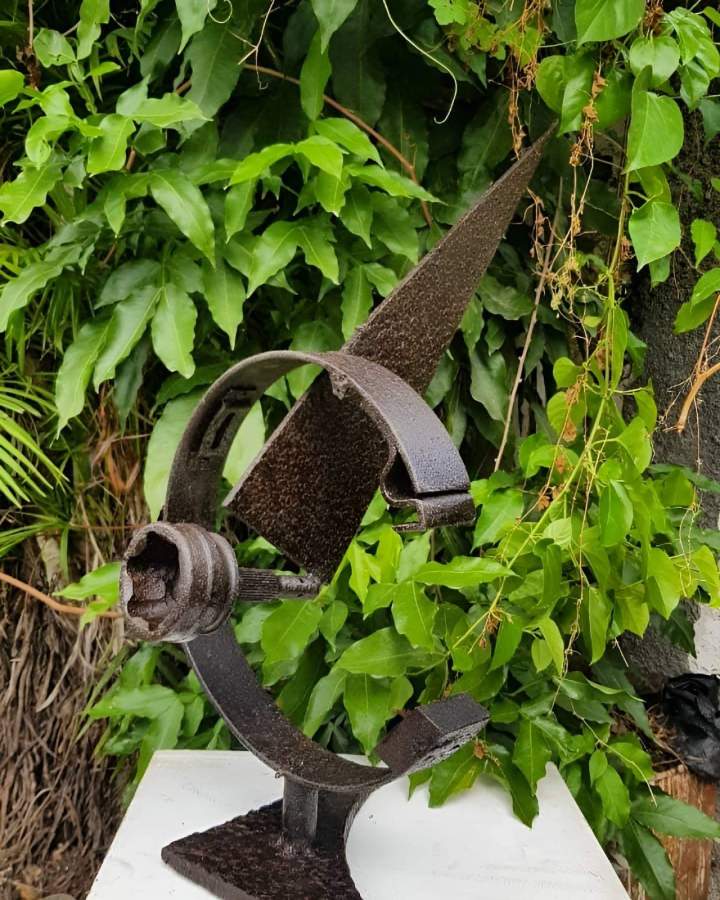 Œuvre ferronnerie d'art abstraite Guadeloupe
