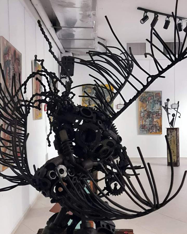 Sculpture métal industriel à la galerie d'art Guadeloupe